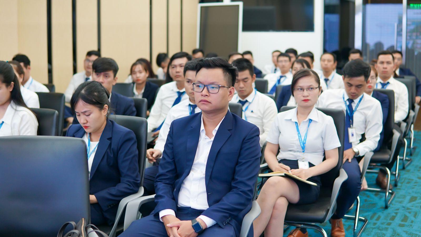 ĐÀO TẠO: SỨC HÚT TỪ DỰ ÁN PHÍA NAM ĐÀ NẴNG – ĐÁNH THỨC KỸ NĂNG BÁN HÀNG CHUYÊN NGHIỆP - Viet Nam Smart City