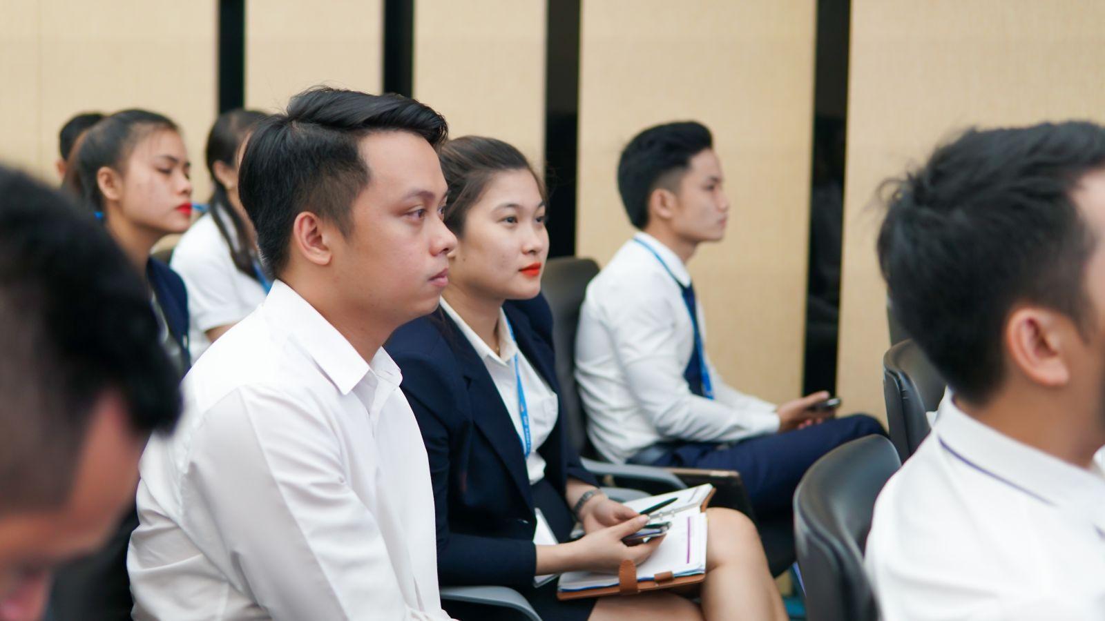 ĐÀO TẠO: SỨC HÚT TỪ DỰ ÁN PHÍA NAM ĐÀ NẴNG – ĐÁNH THỨC KỸ NĂNG BÁN HÀNG CHUYÊN NGHIỆP - Viet Nam Smart City