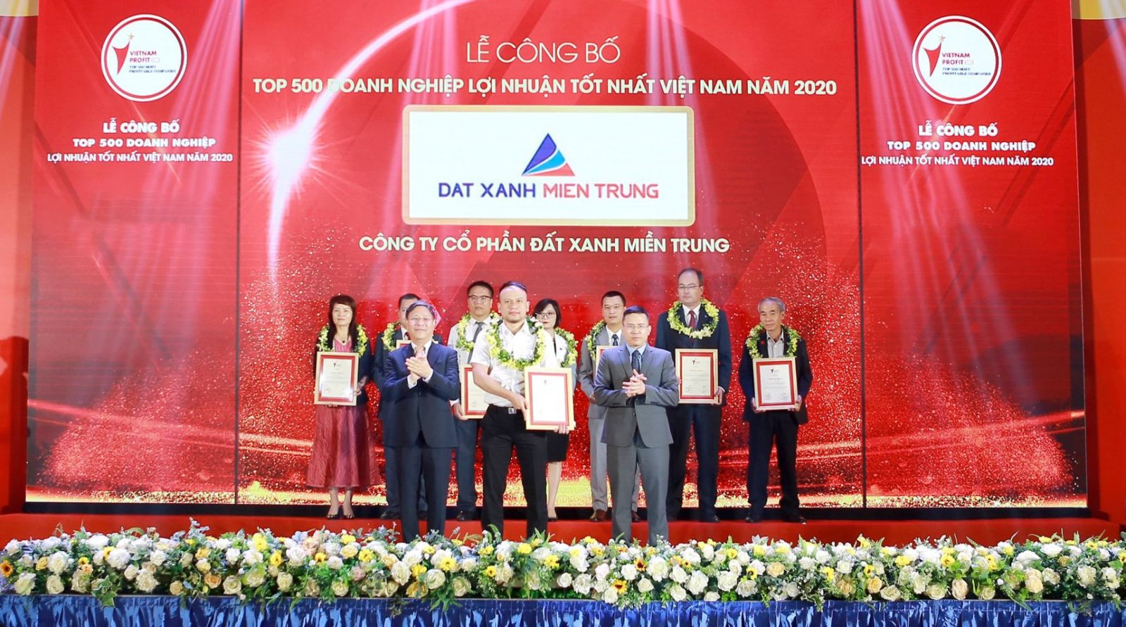 ĐẤT XANH MIỀN TRUNG LỌT TOP 500 DOANH NGHIỆP TƯ NHÂN CÓ LỢI NHUẬN TỐT NHẤT VIỆT NAM - Viet Nam Smart City