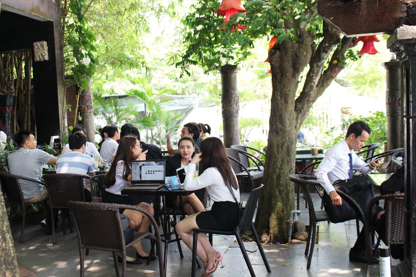 SỰ KIỆN CAFE BẤT ĐỘNG SẢN – ĐIỂM HẸN CỦA CÁC NHÀ ĐẦU TƯ THÔNG THÁI - Viet Nam Smart City