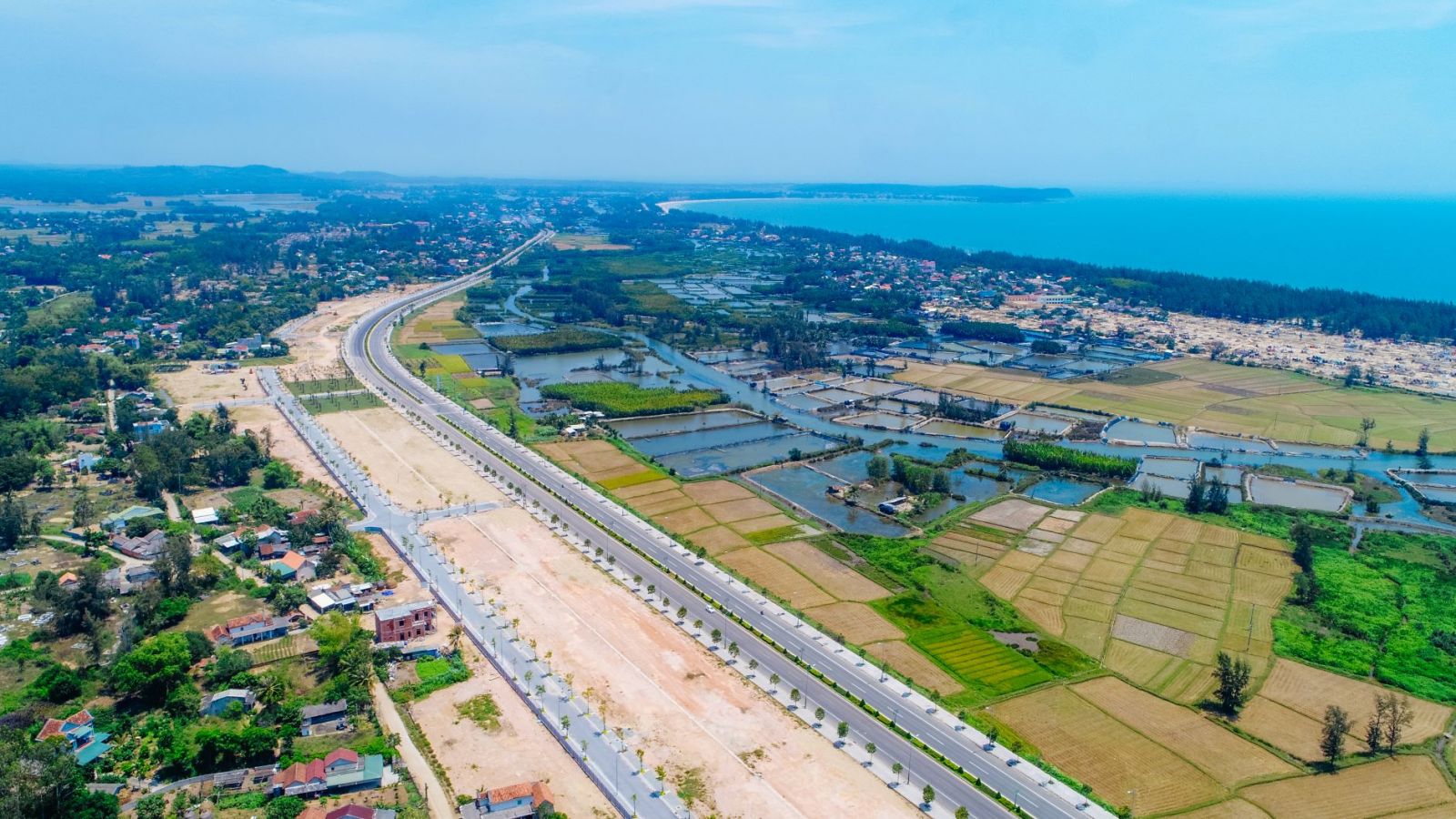 Quảng Ngãi “làm mới” mình để hút khách du lịch - Viet Nam Smart City