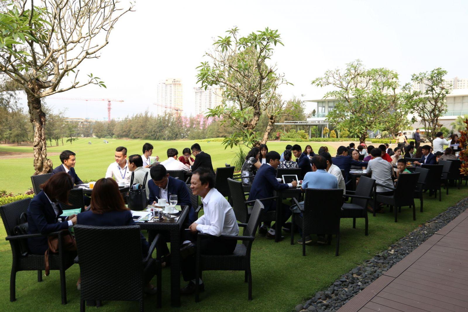 DẤU ẤN THƯỢNG LƯU ĐẾN TỪ SỰ KIỆN GOLF CAFE BẤT ĐỘNG SẢN - Viet Nam Smart City