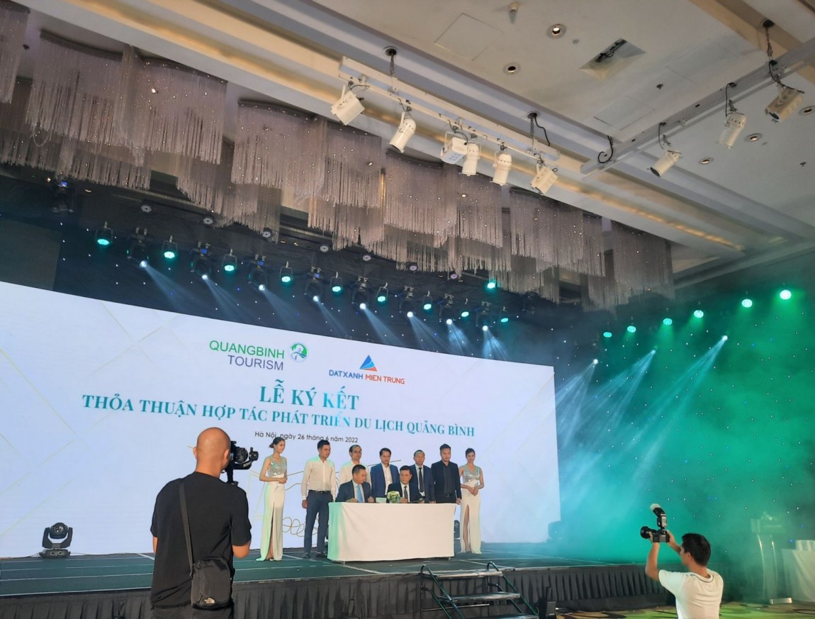 Công ty Đất Xanh Miền Trung hợp tác phát triển du lịch Quảng Bình - Viet Nam Smart City
