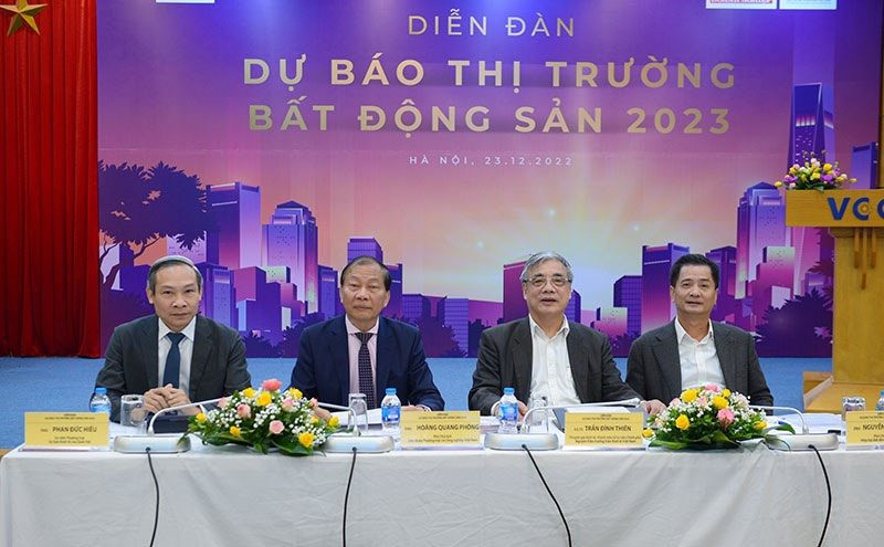 Du Bao Bat Dong San 2023 1