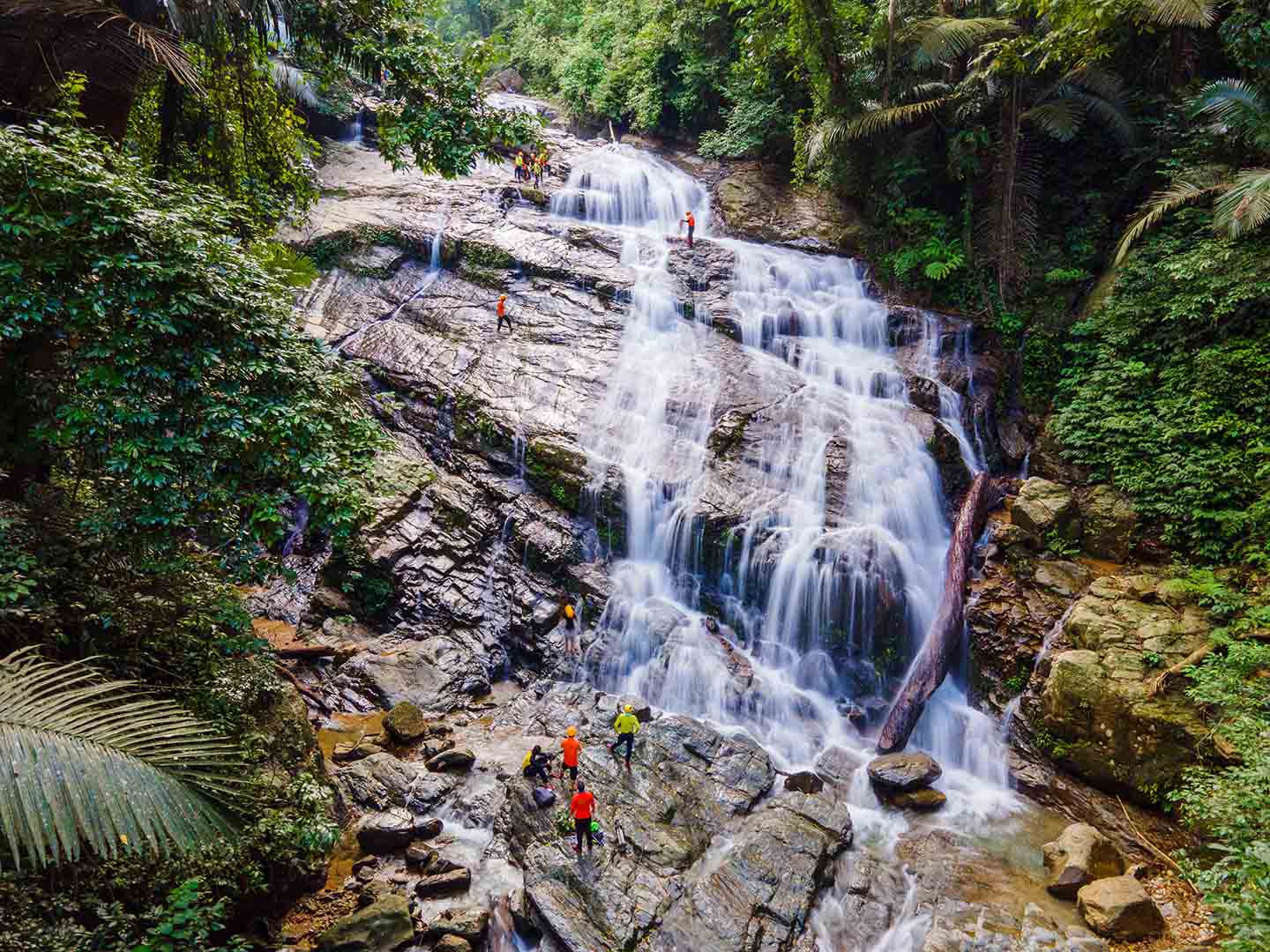 Quang Binh S 1