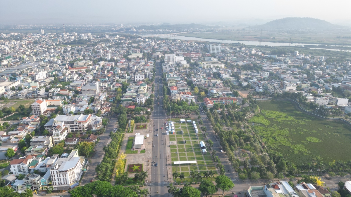 Phát triển Quảng Ngãi theo tầm nhìn “Đa sắc - Hiệp đồng - Khác biệt” - Viet Nam Smart City