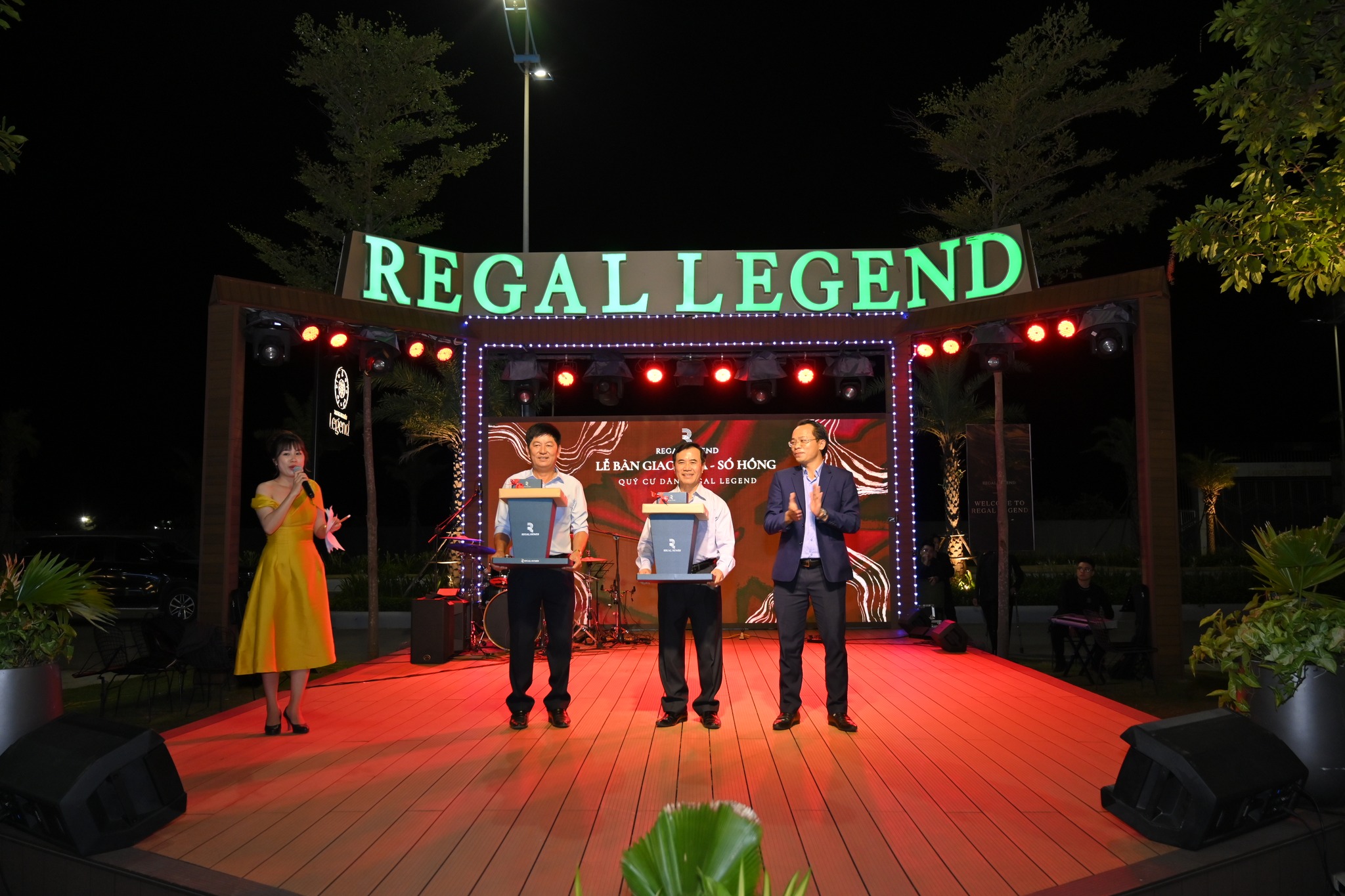 100% giỏ hàng Regal Legend đã được khách hàng đặt mua - Viet Nam Smart City