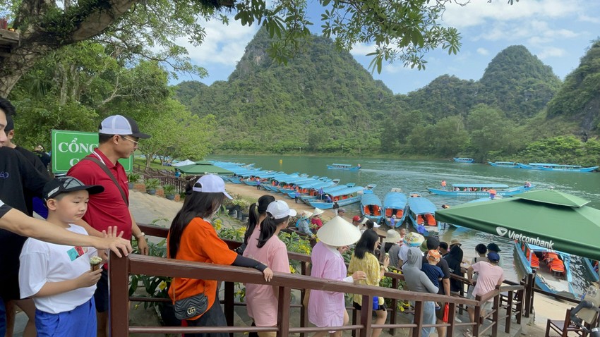 Du lịch Quảng Bình đang phục hồi mạnh mẽ - Viet Nam Smart City
