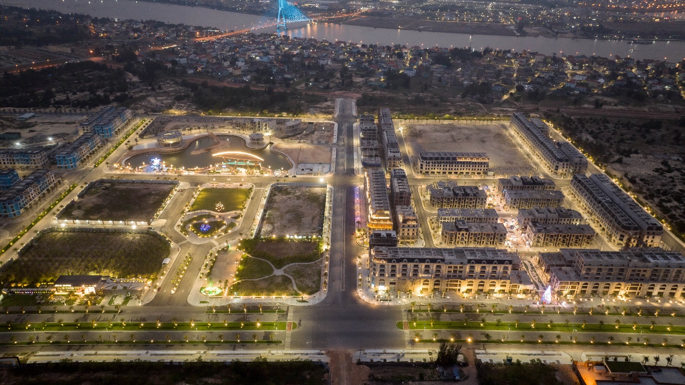 Hàng nghìn lượt du khách đến Regal Legend dịp Tết Nguyên đán 2024 - Viet Nam Smart City