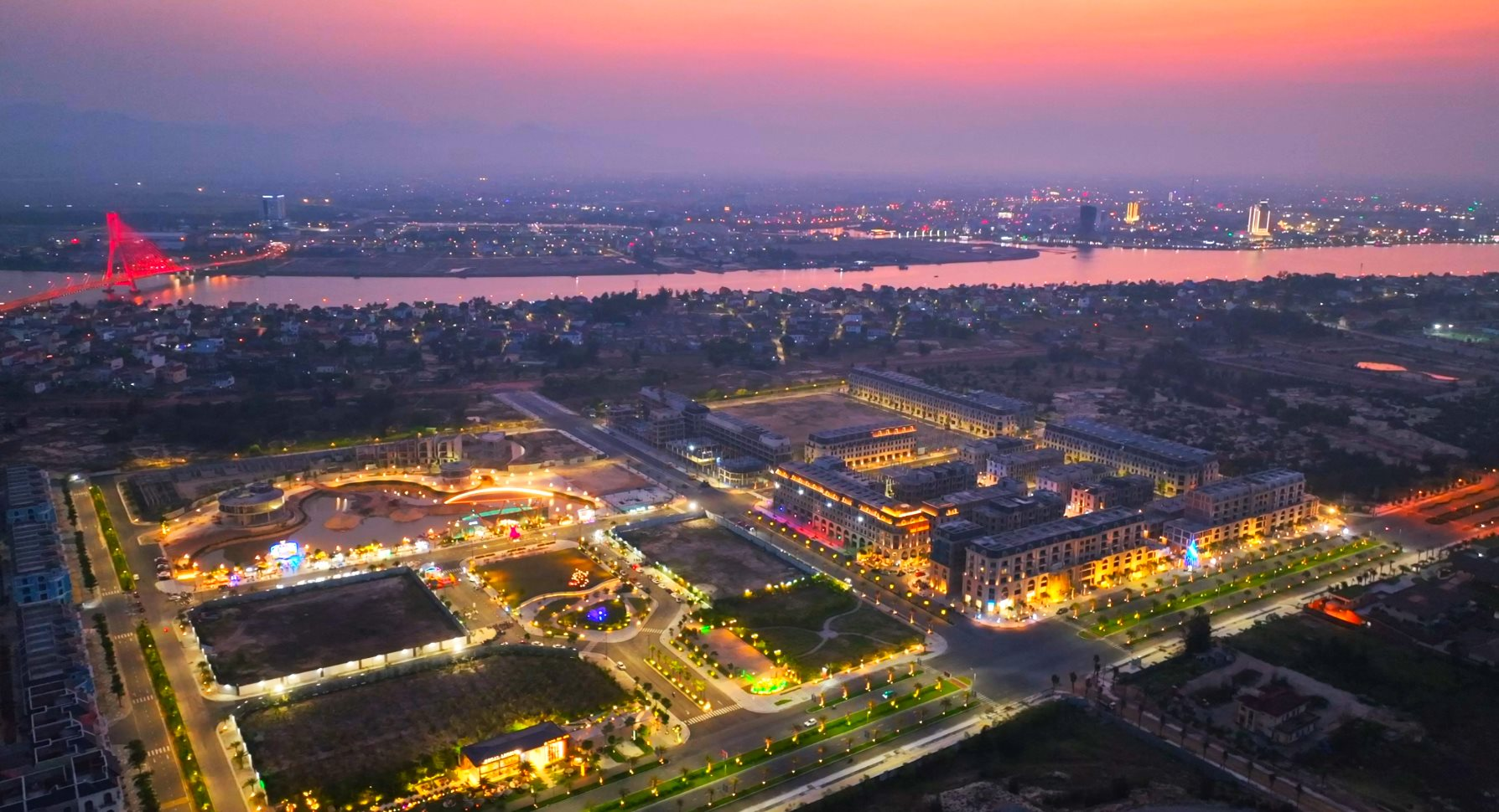 Các tuyến phố đi bộ tại Regal Legend và những tính hiệu đáng mừng cho kinh tế đêm Quảng Bình - Viet Nam Smart City